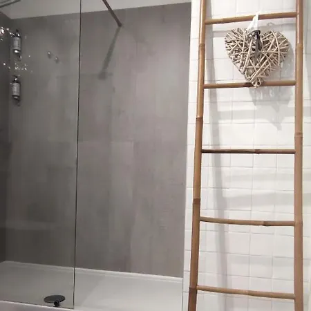 Casa Falcoeiras - Estudio Com Terraco Privado Daire